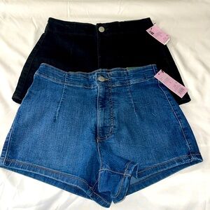NEW WILD FABLE HIGHEST RIGHT SHORTS SIZE 2/26 WAST BUNDLE OF TWO 1 BLUE, 1BLACK